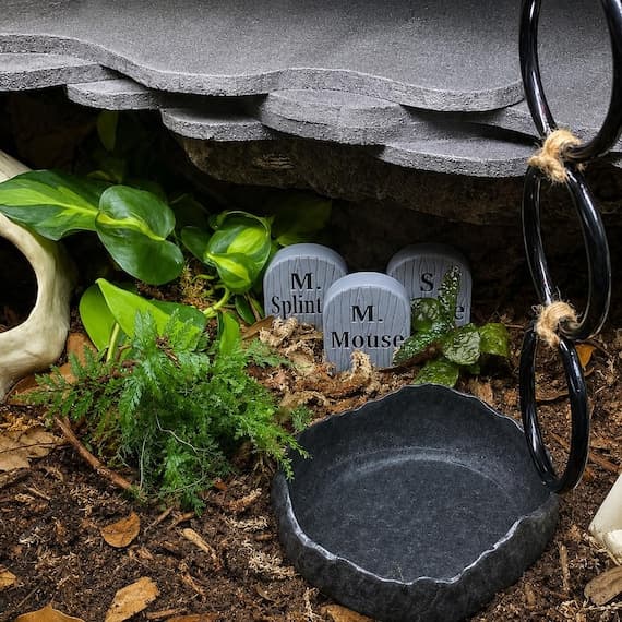 Graveyard Terrarium Decor Set